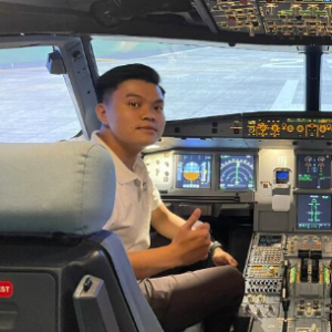 Pilot Phuoc Toan Nguyen