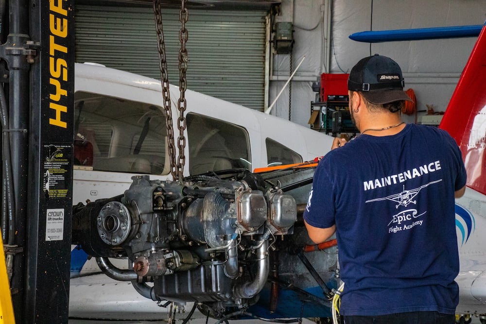 Aviation Maintenance Technician AMT Salary